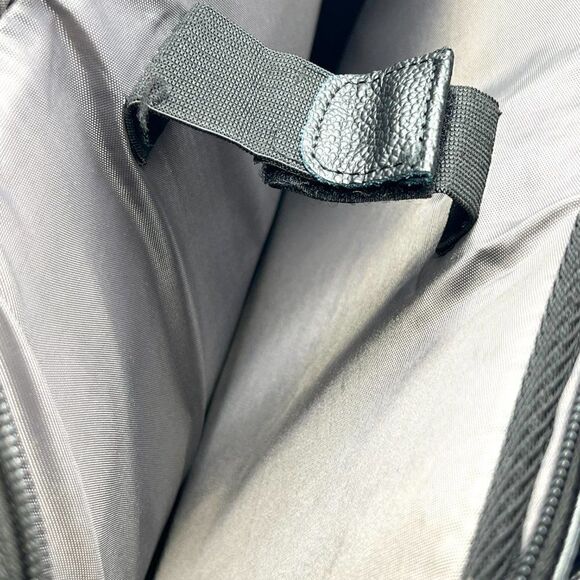 Dell  Professional Leather Briefcase - Picture 6 of 10